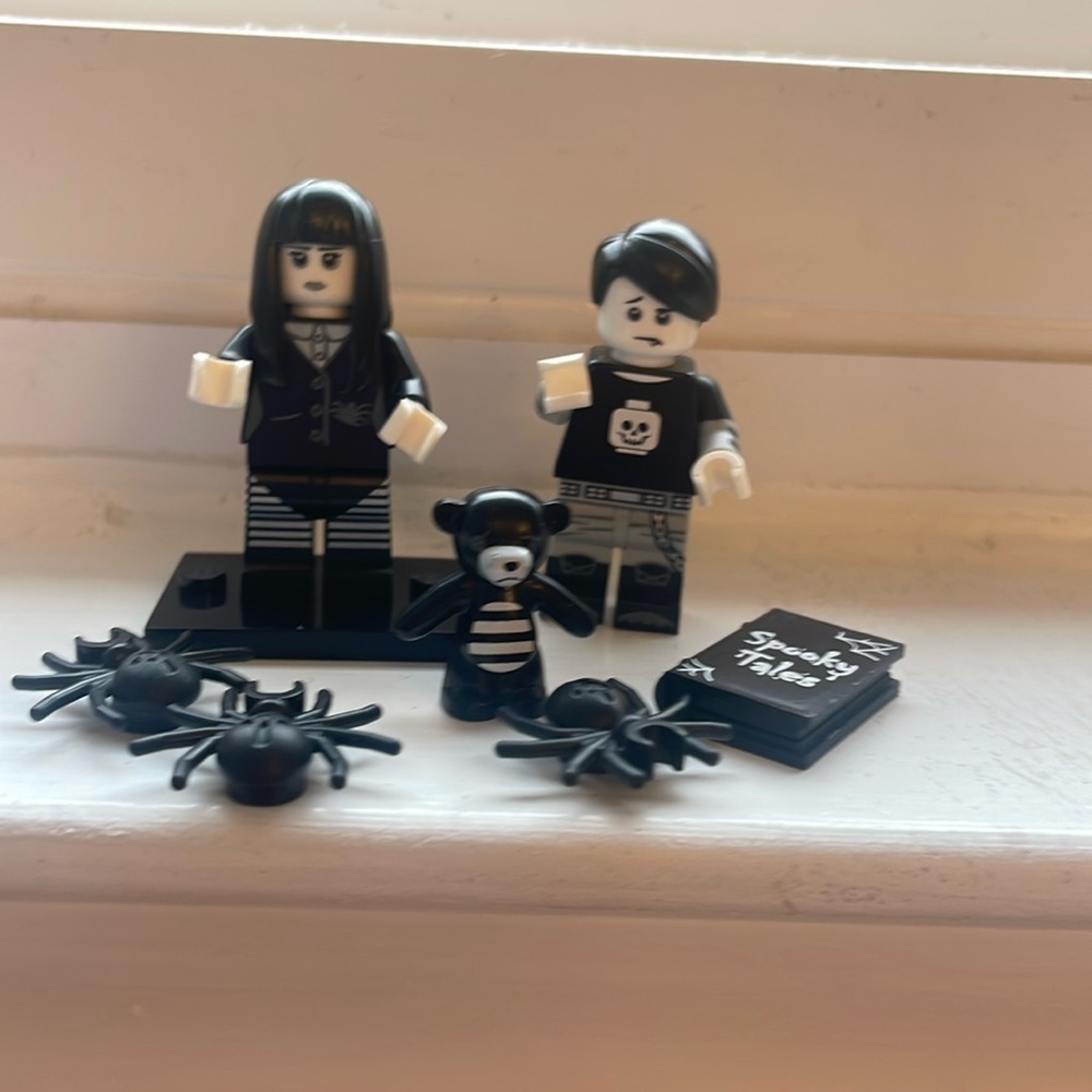 Lego mini figure spooky boy & spooky girl goth Halloween